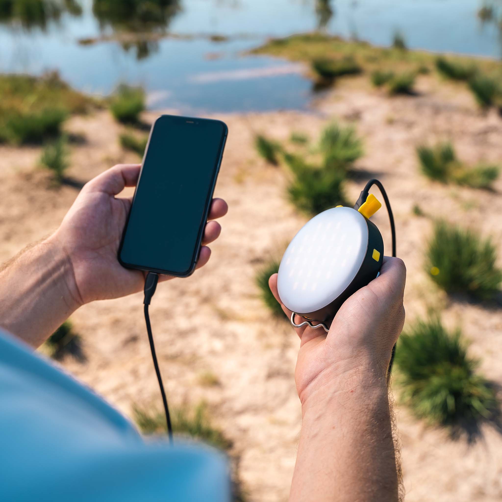 Aqiila Lightbird BL10 powerbank och lampa 10 000 mAh svart