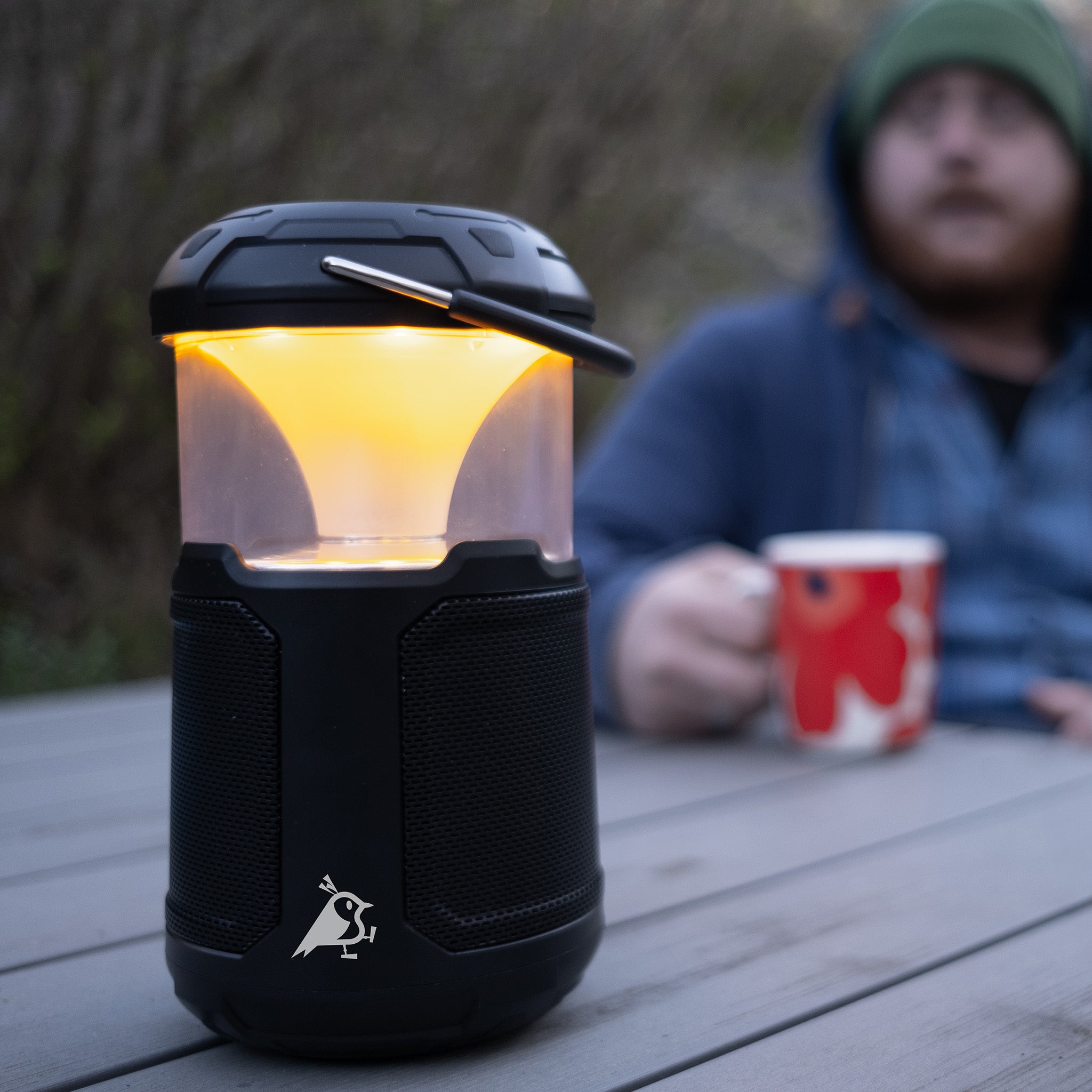 Aqiila Soundbird B10 Dimbar LED-lampa med högtalare 10 000 mAh svart