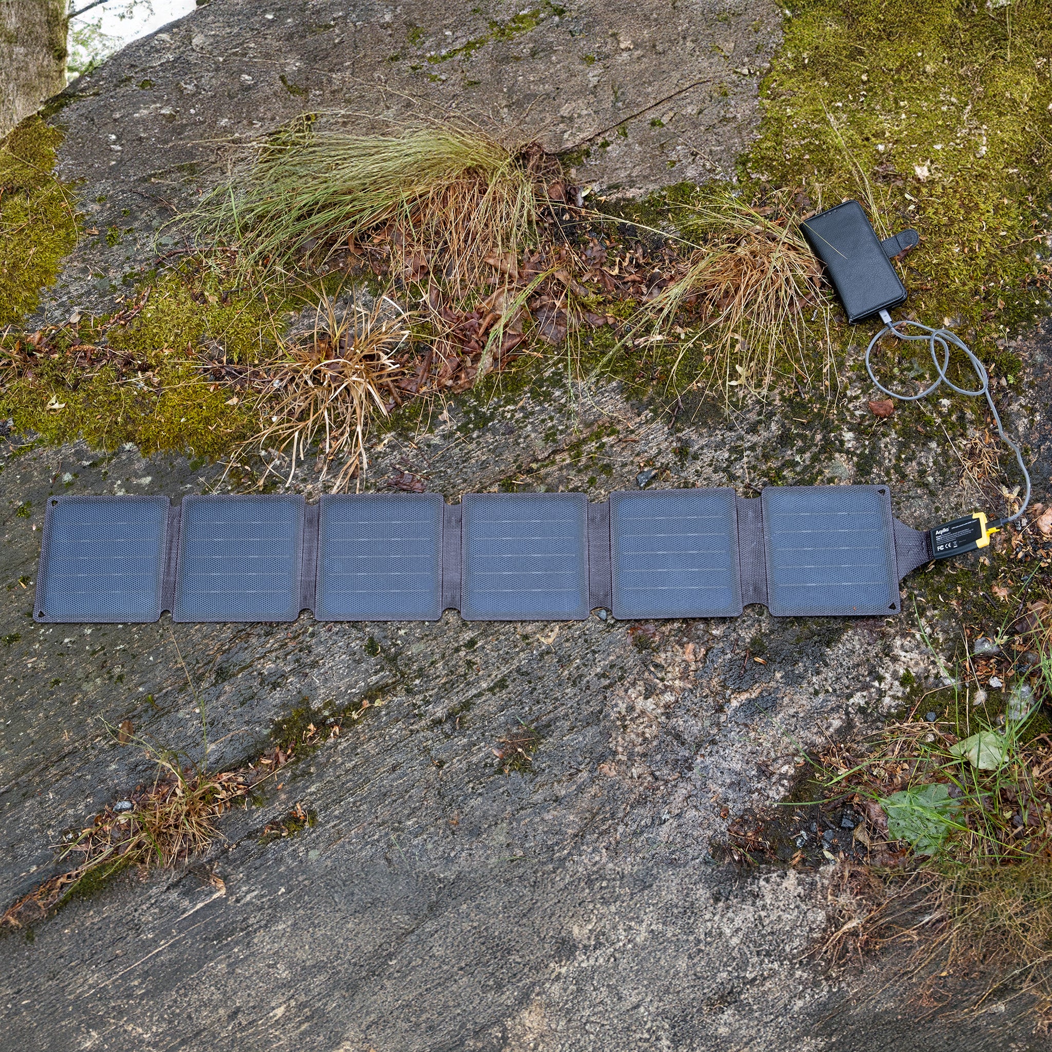 Aqiila Sunbird P21 portabel solcellsladdare USB-C 21W
